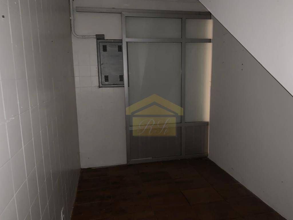 Casa à venda e aluguel com 3 quartos, 480m² - Foto 45