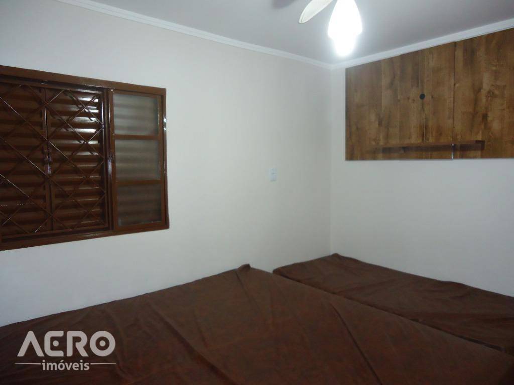 Casa à venda com 3 quartos, 200m² - Foto 23