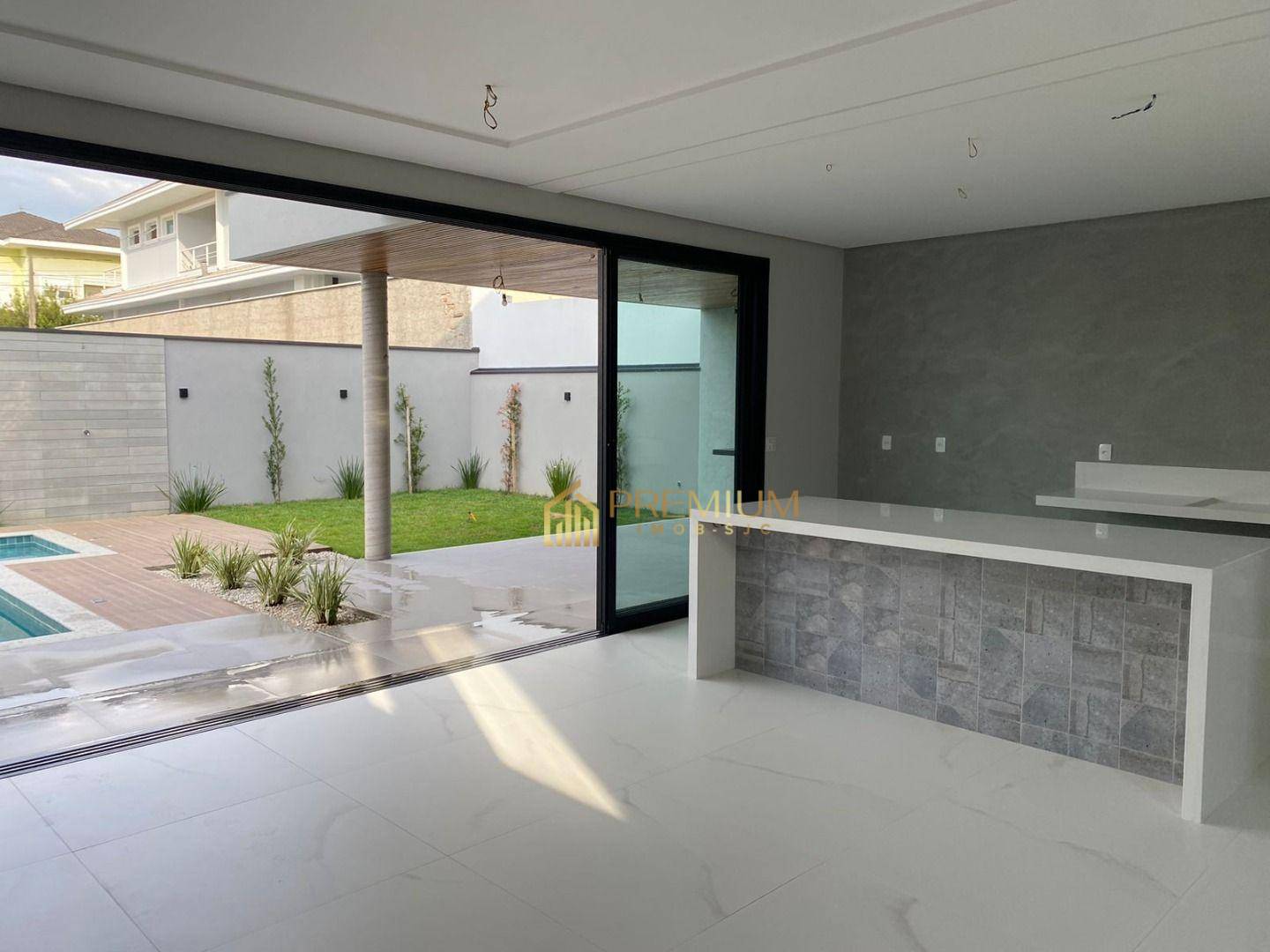 Sobrado à venda com 4 quartos, 349m² - Foto 4