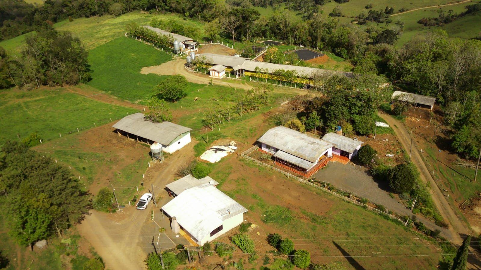 Fazenda à venda, 133000m² - Foto 1