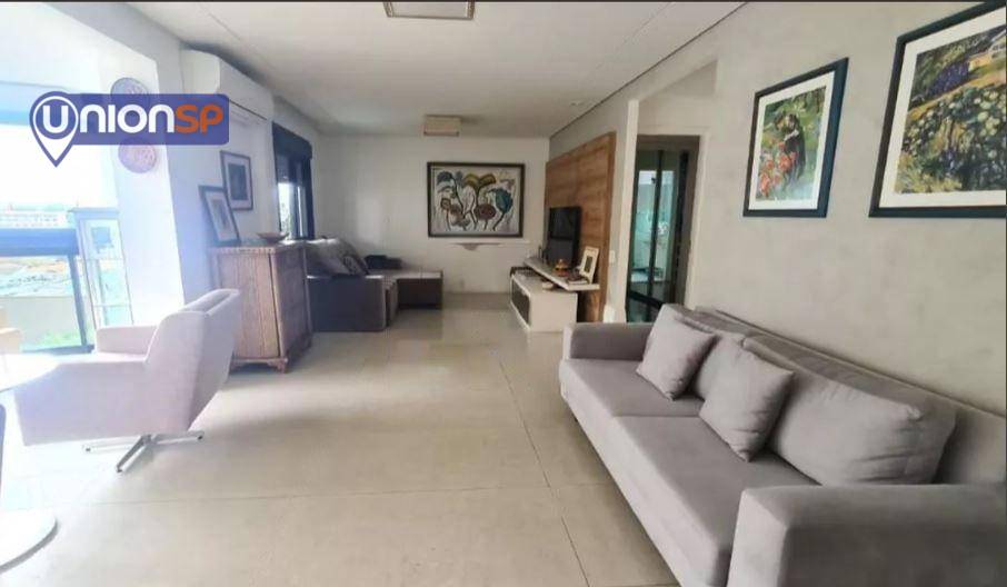 Apartamento à venda com 3 quartos, 157m² - Foto 2