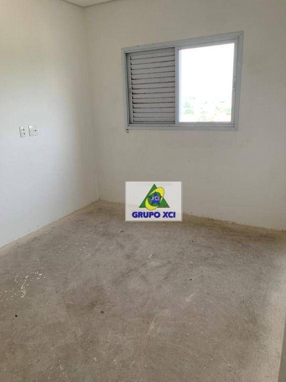 Apartamento à venda com 2 quartos, 67m² - Foto 6
