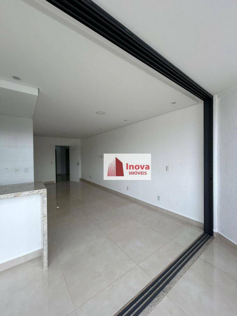 Apartamento à venda com 2 quartos, 72m² - Foto 9