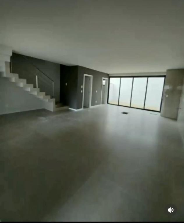 Sobrado à venda com 3 quartos, 150m² - Foto 4