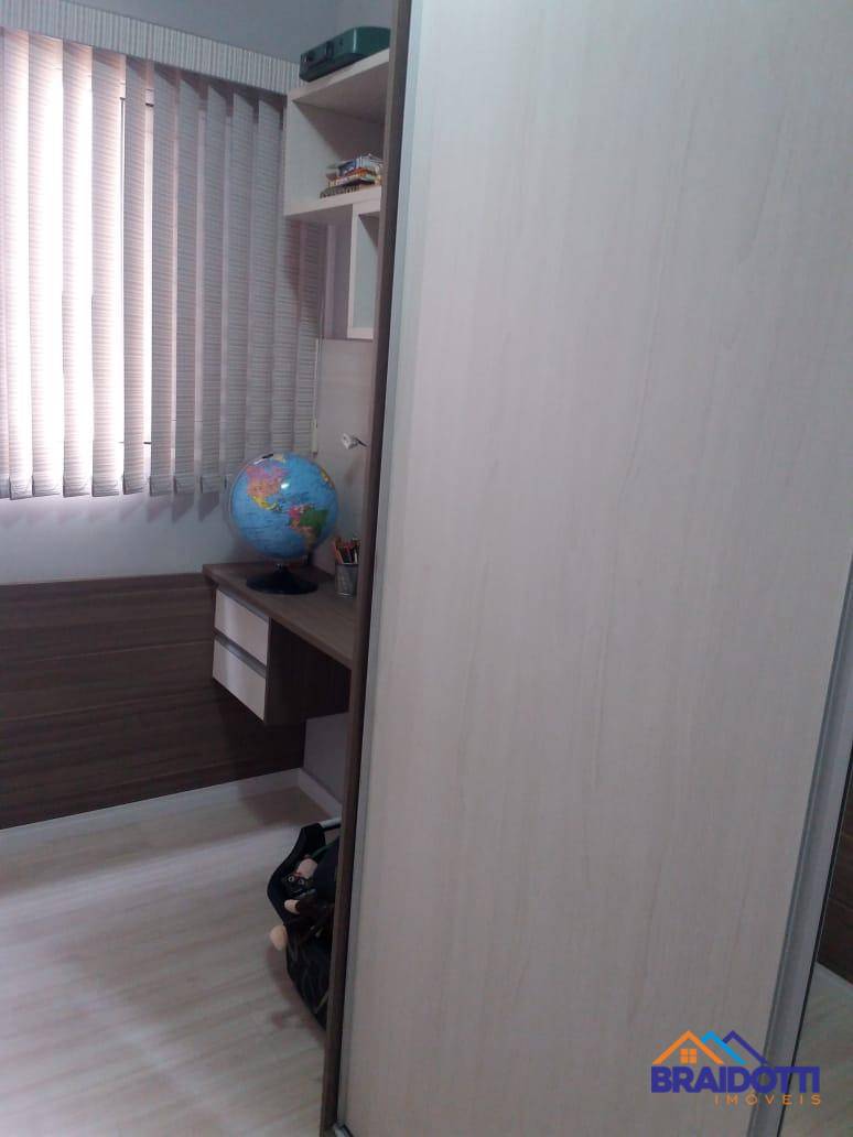 Apartamento à venda com 3 quartos, 60m² - Foto 12