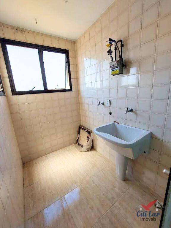 Apartamento à venda com 2 quartos, 60m² - Foto 11