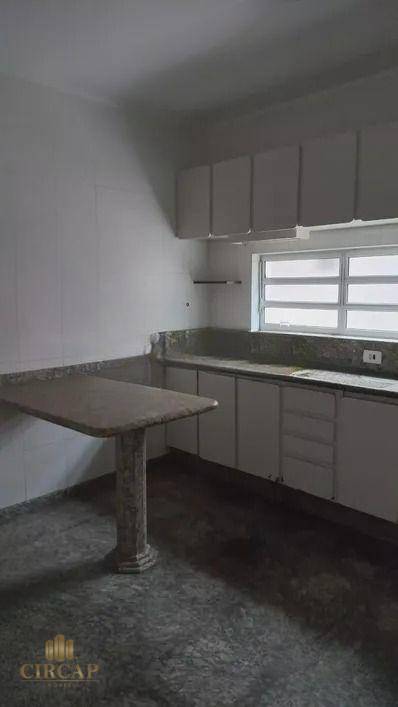 Sobrado para alugar com 4 quartos, 250m² - Foto 16