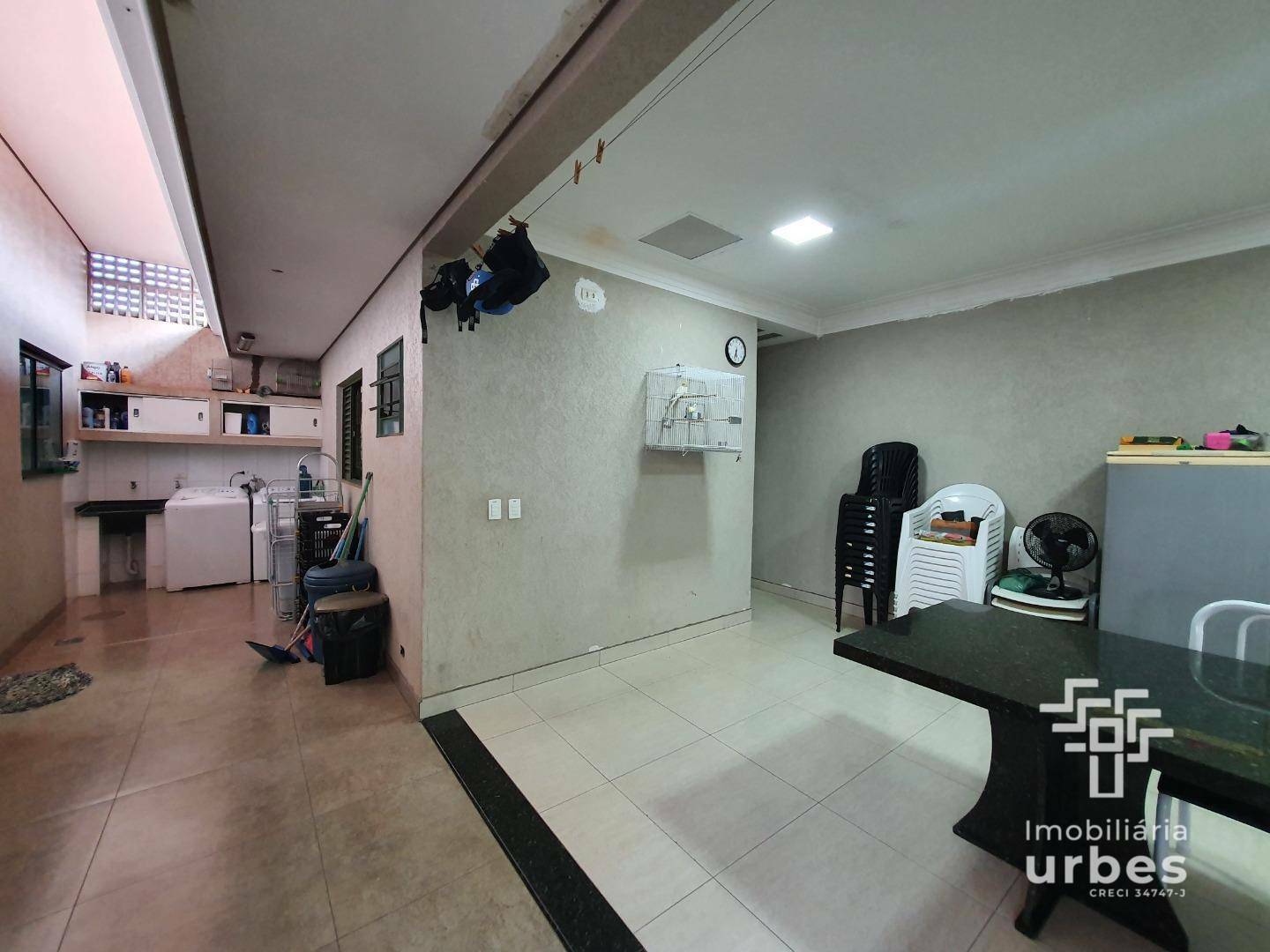 Casa, 3 quartos, 240 m² - Foto 33
