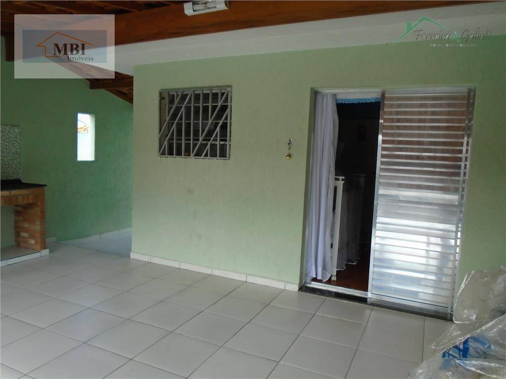 Sobrado à venda com 2 quartos, 200m² - Foto 4