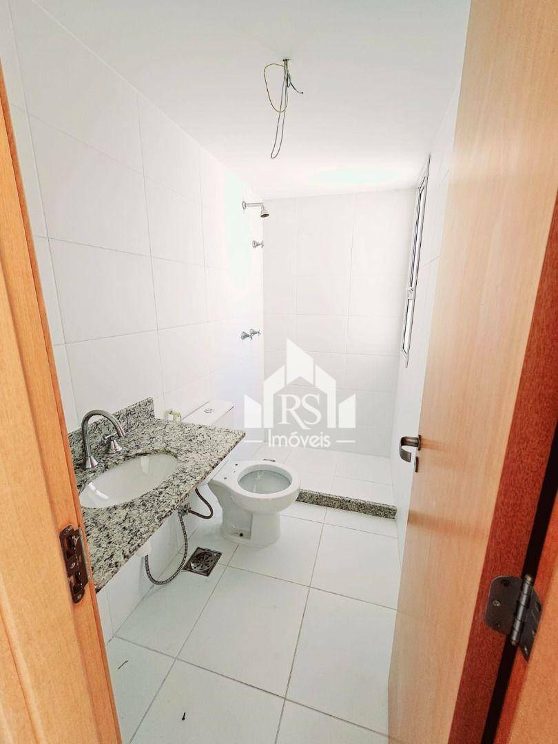 Apartamento à venda com 2 quartos, 61m² - Foto 4