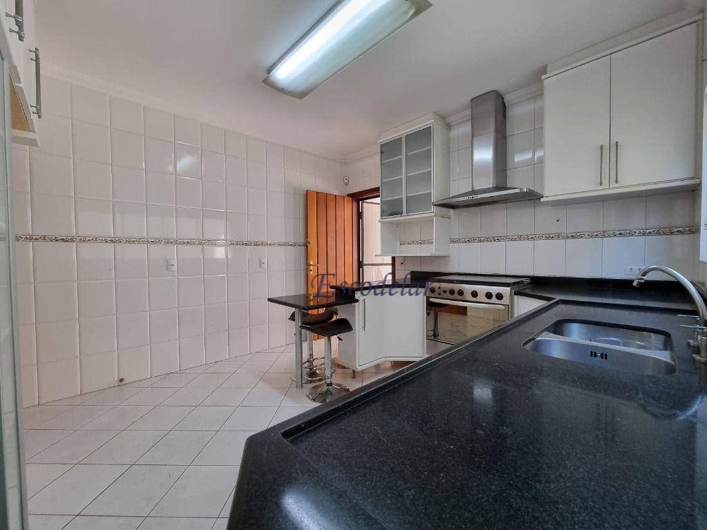 Sobrado à venda com 3 quartos, 340m² - Foto 31