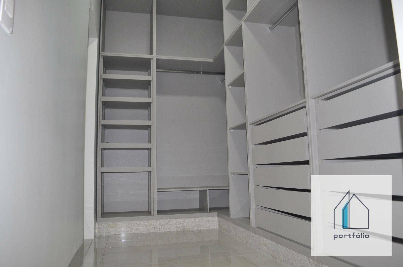 Casa de Condomínio à venda com 3 quartos, 231m² - Foto 9