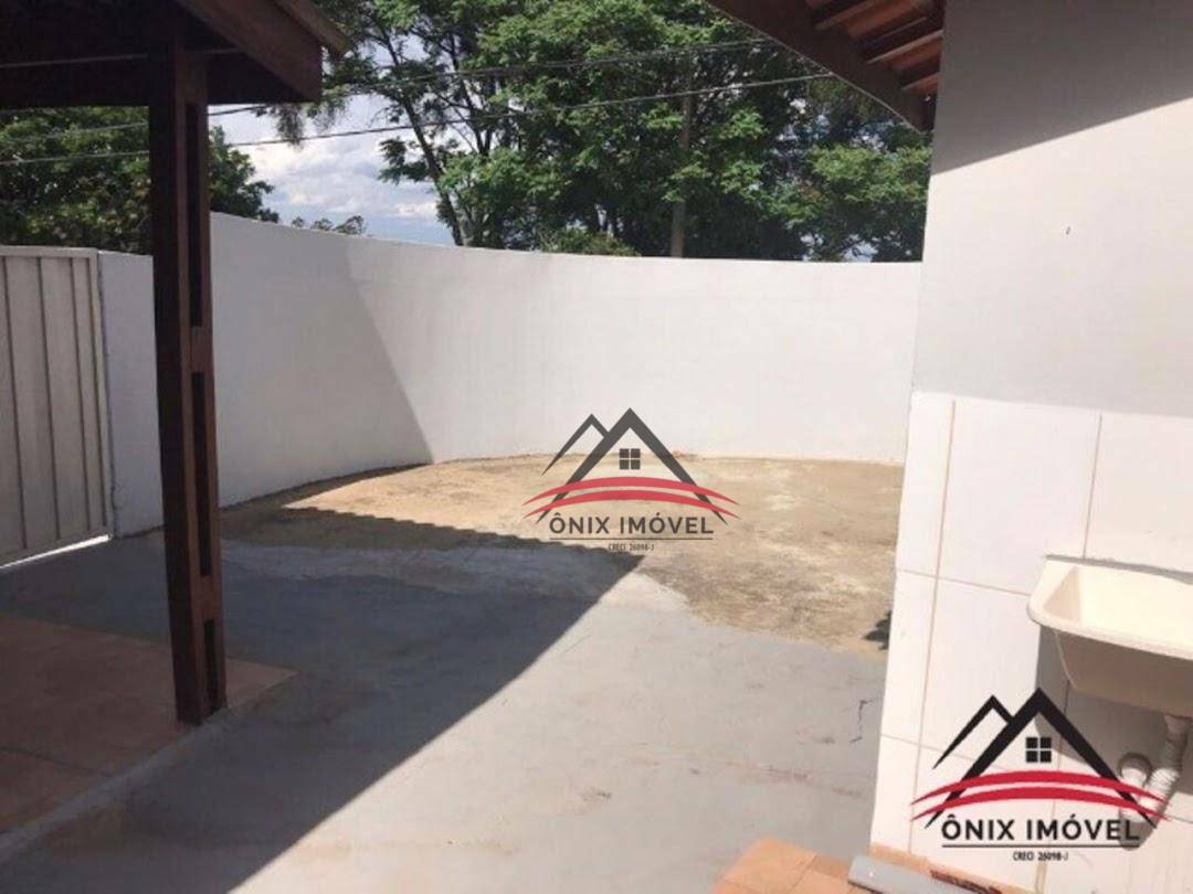 Casa à venda com 2 quartos, 80m² - Foto 18