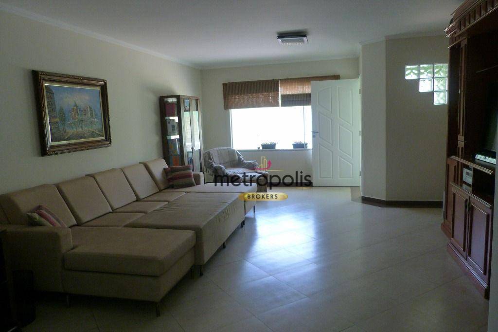 Sobrado à venda com 3 quartos, 300m² - Foto 1