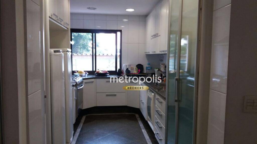 Apartamento à venda com 4 quartos, 244m² - Foto 2