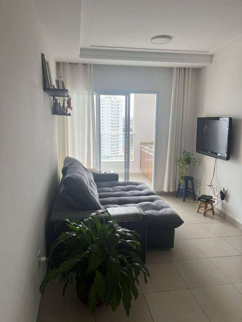 Apartamento para alugar com 2 quartos, 72m² - Foto 2