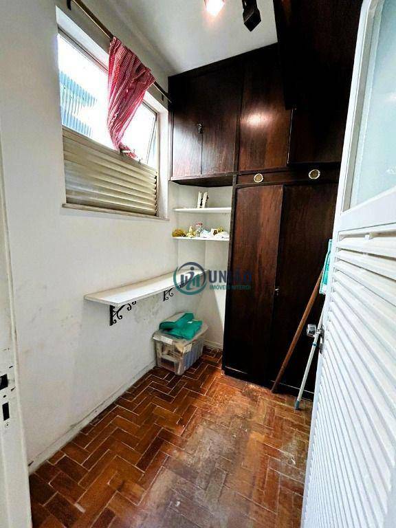 Apartamento à venda com 3 quartos, 135m² - Foto 17