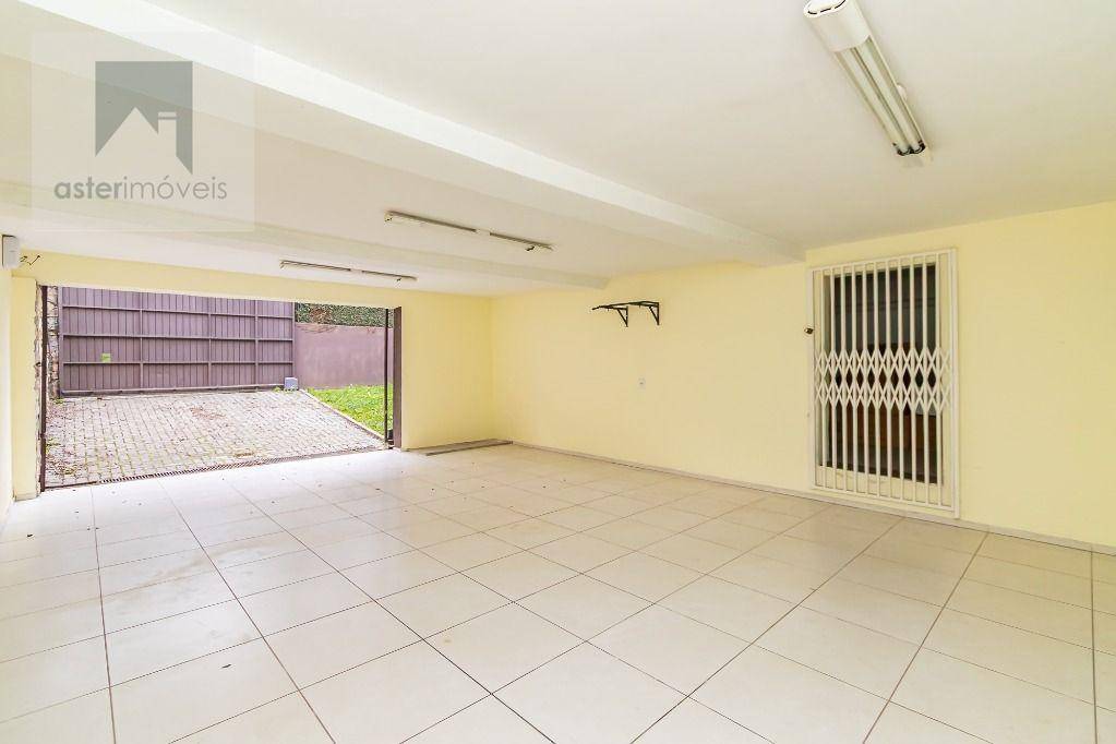 Casa para alugar com 4 quartos, 285m² - Foto 50