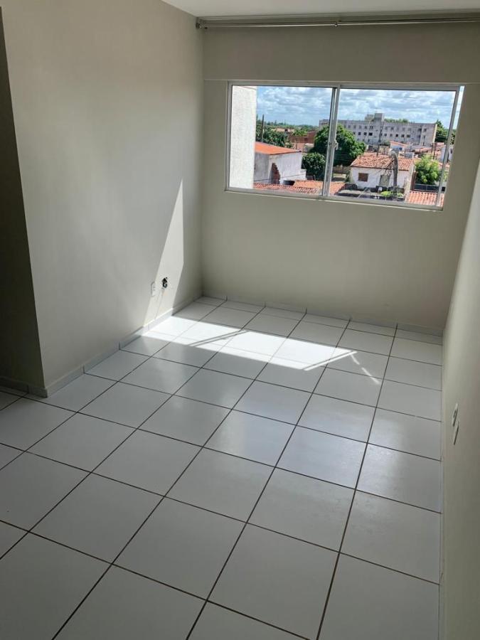 Apartamento à venda com 2 quartos - Foto 1