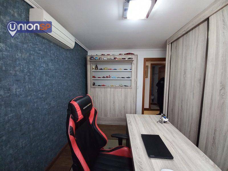 Apartamento à venda com 4 quartos, 190m² - Foto 20