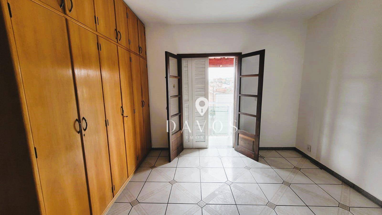 Sobrado à venda com 3 quartos, 225m² - Foto 3