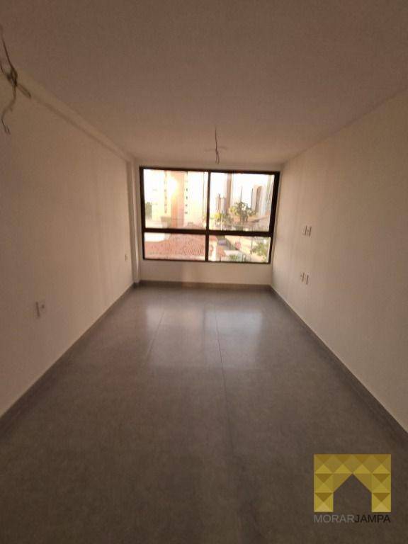 Apartamento à venda com 2 quartos, 45m² - Foto 13