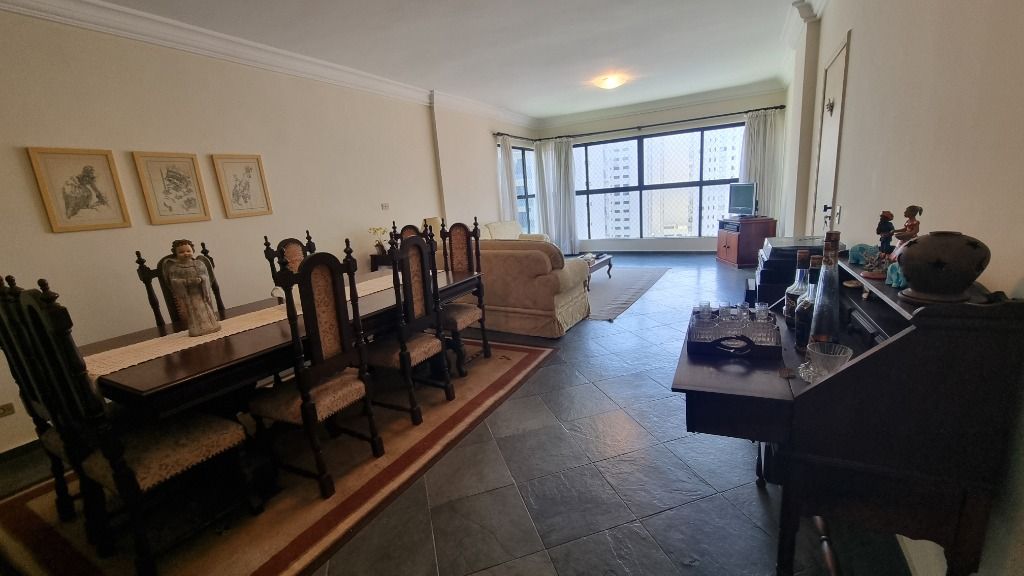 Apartamento à venda com 3 quartos, 168m² - Foto 8