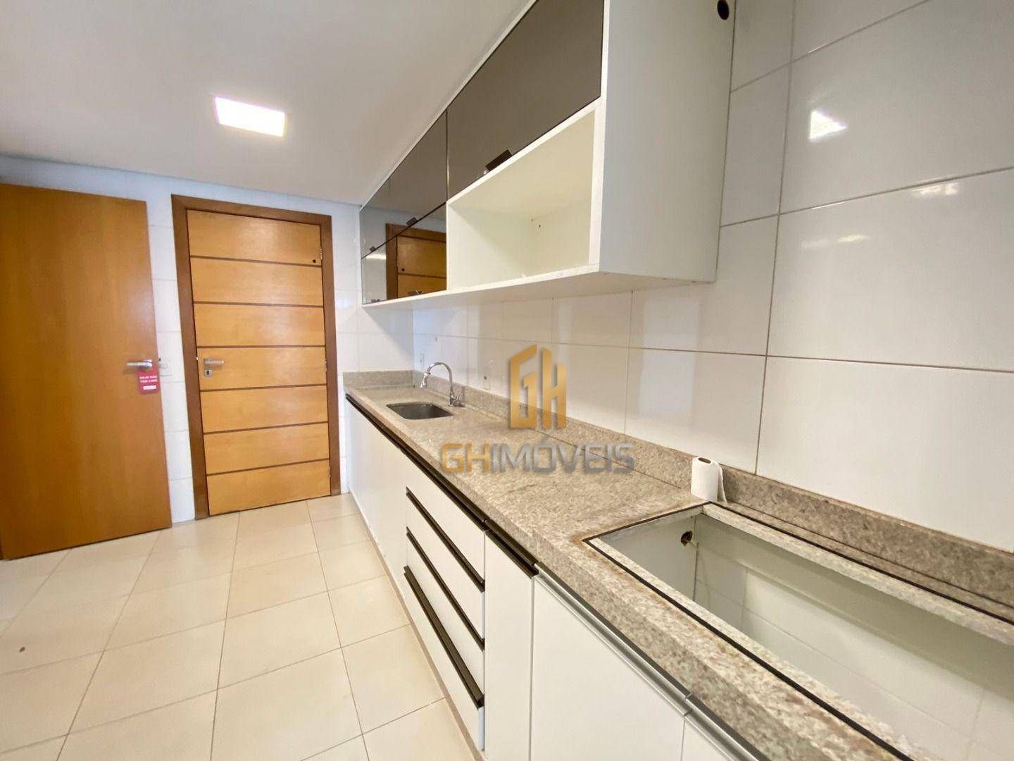 Apartamento à venda com 4 quartos, 117m² - Foto 2