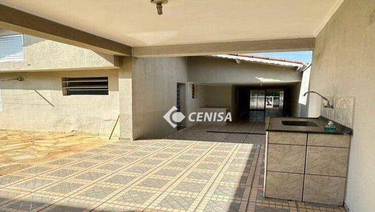 Casa à venda e aluguel com 3 quartos, 180m² - Foto 9