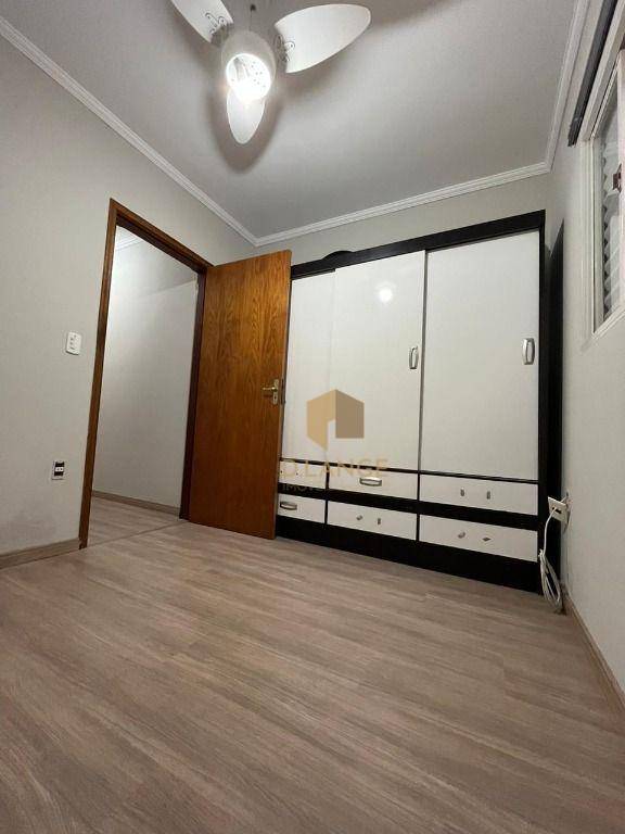 Casa à venda com 2 quartos, 170m² - Foto 9