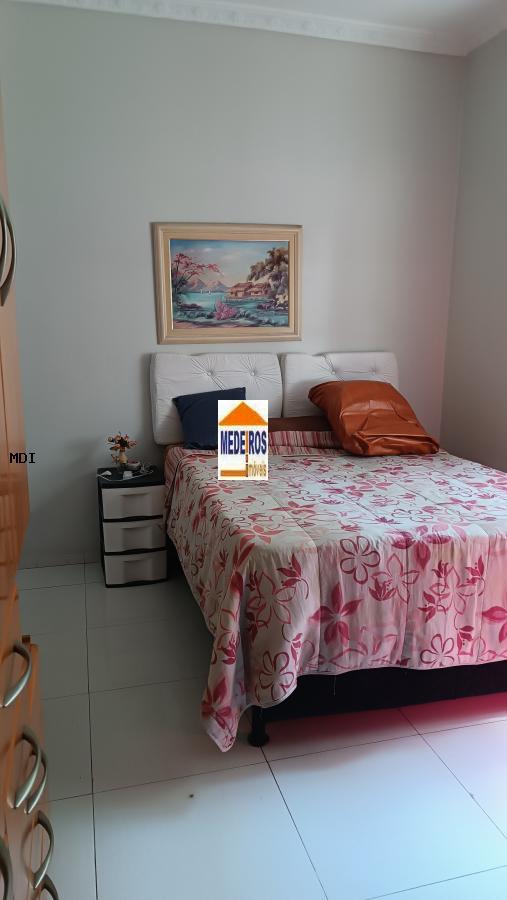 Casa à venda com 2 quartos, 90m² - Foto 13