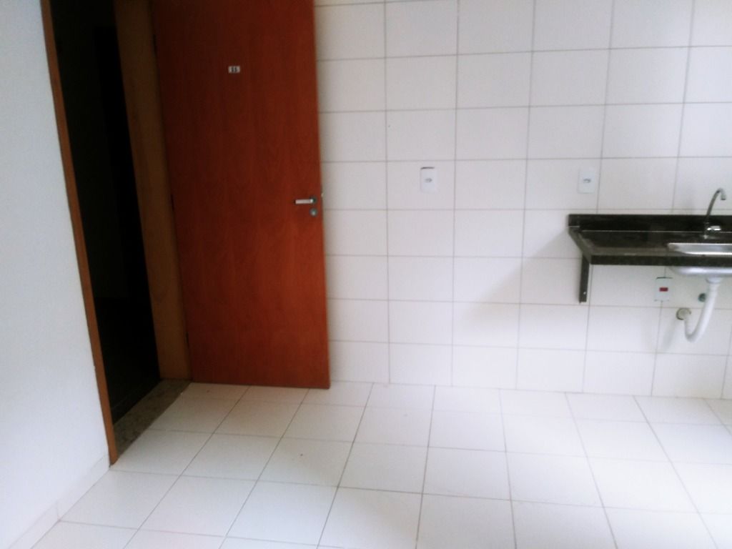 Apartamento à venda com 2 quartos, 42m² - Foto 8