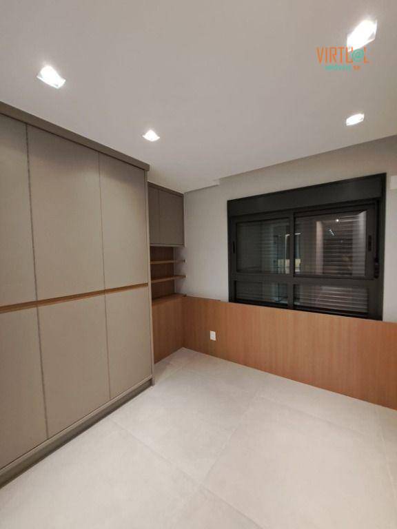 Apartamento para alugar com 3 quartos, 99m² - Foto 17