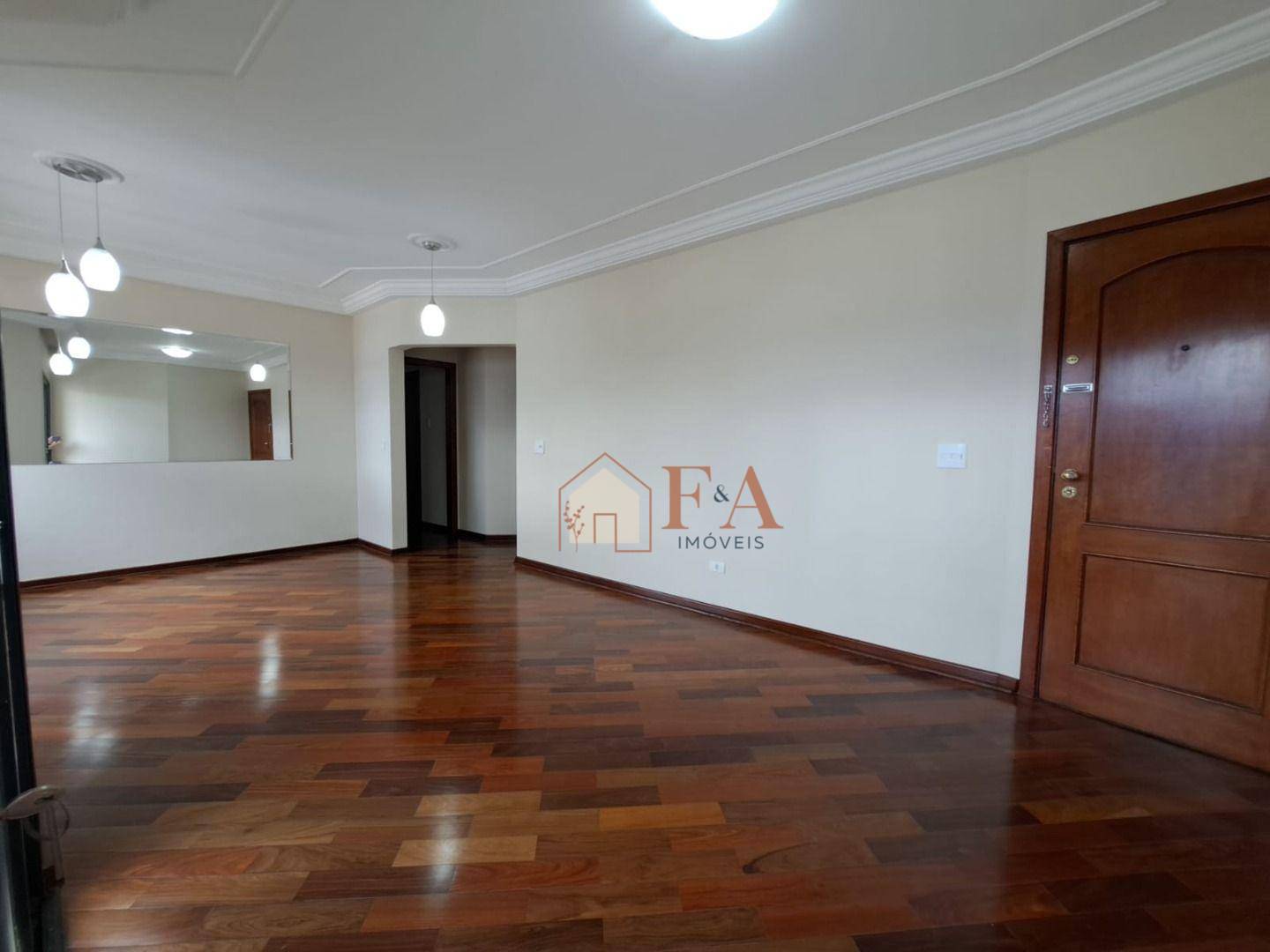 Apartamento à venda com 3 quartos, 115m² - Foto 2