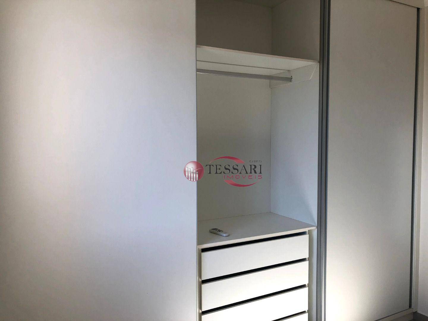 Apartamento à venda com 2 quartos, 65m² - Foto 17