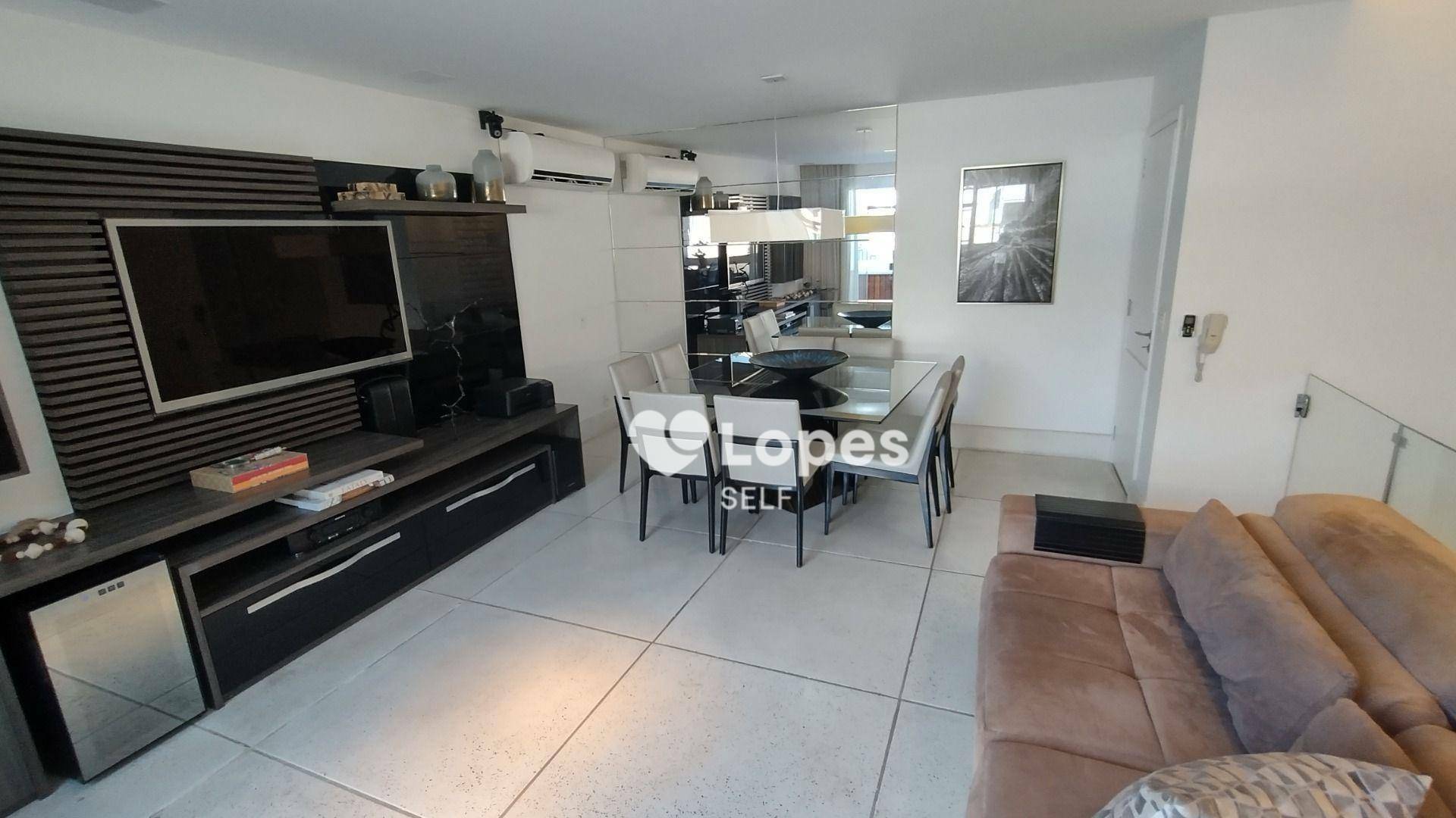 Cobertura à venda com 4 quartos, 260m² - Foto 2