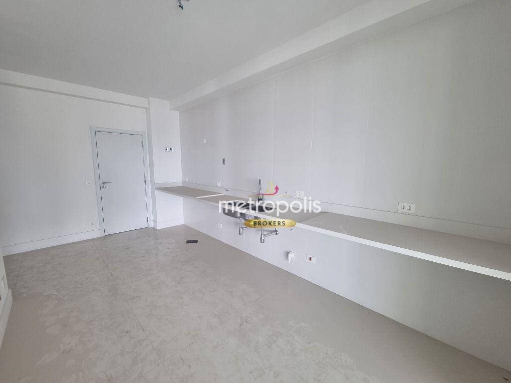 Apartamento à venda com 4 quartos, 211m² - Foto 10