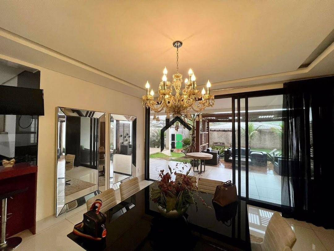 Casa, 4 quartos, 364 m² - Foto 2