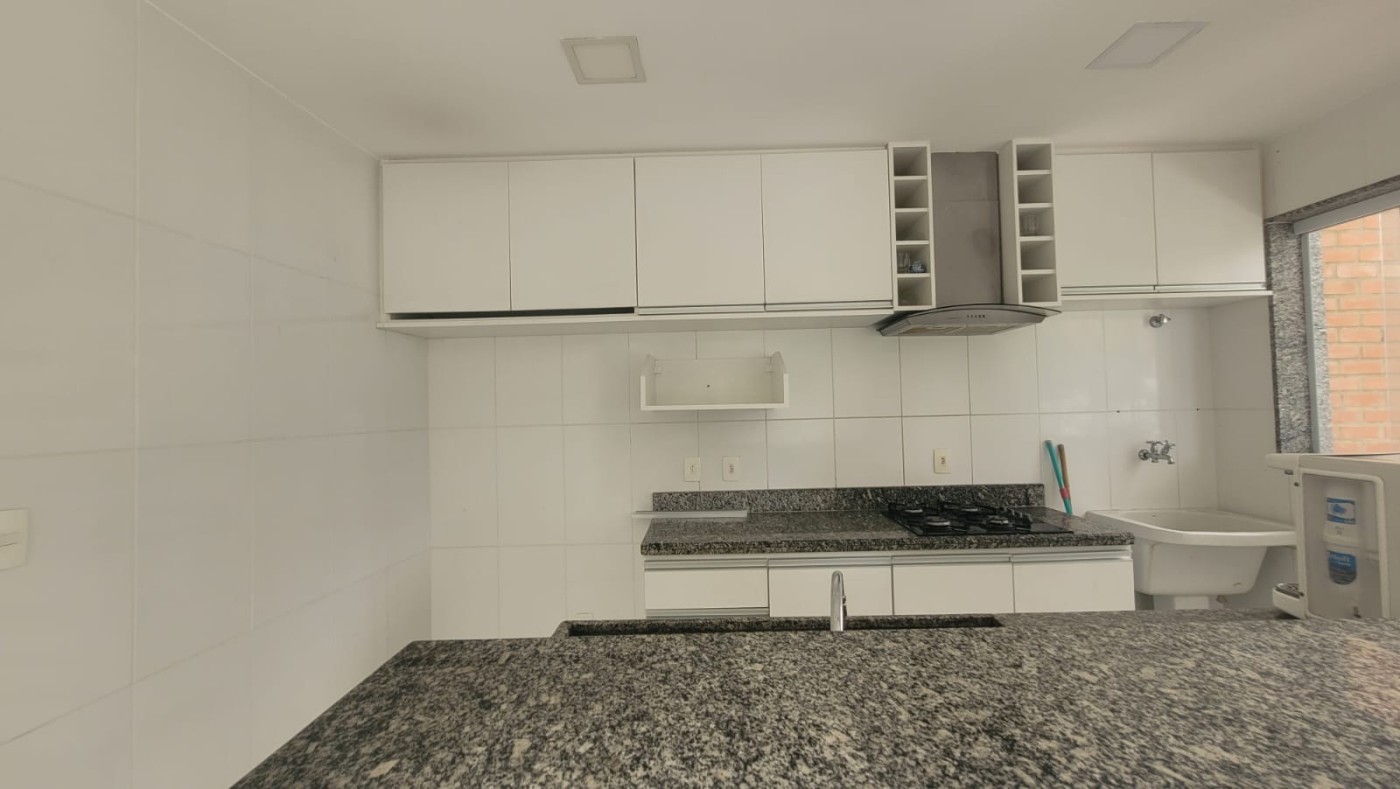 Casa de Condomínio à venda com 2 quartos, 360m² - Foto 31