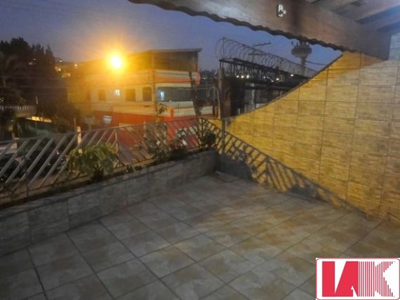 Sobrado à venda com 2 quartos, 200m² - Foto 20