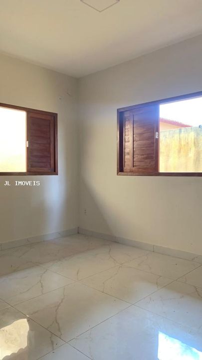 Casa à venda com 2 quartos, 180m² - Foto 6