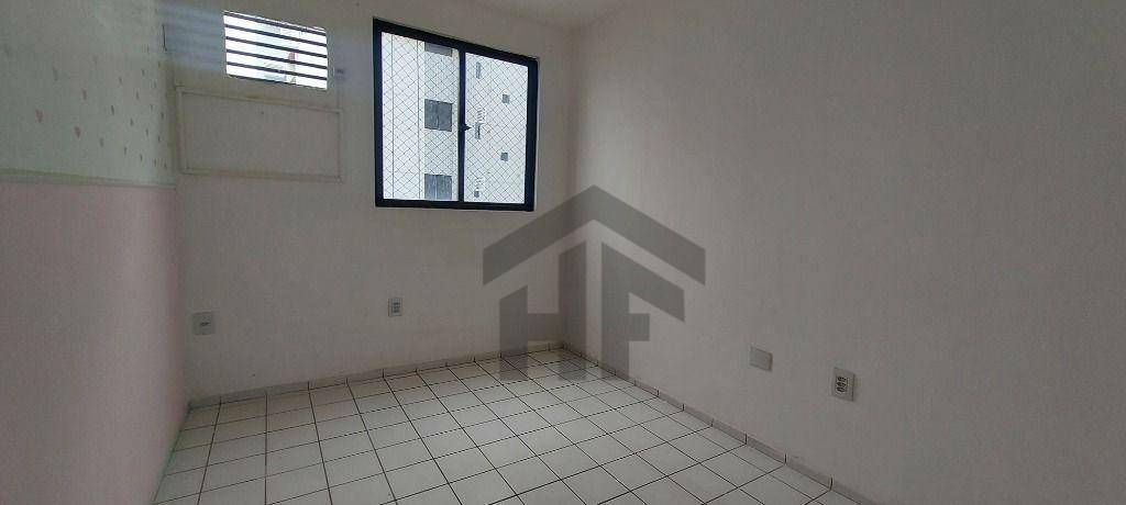 Apartamento para alugar com 3 quartos, 75m² - Foto 8