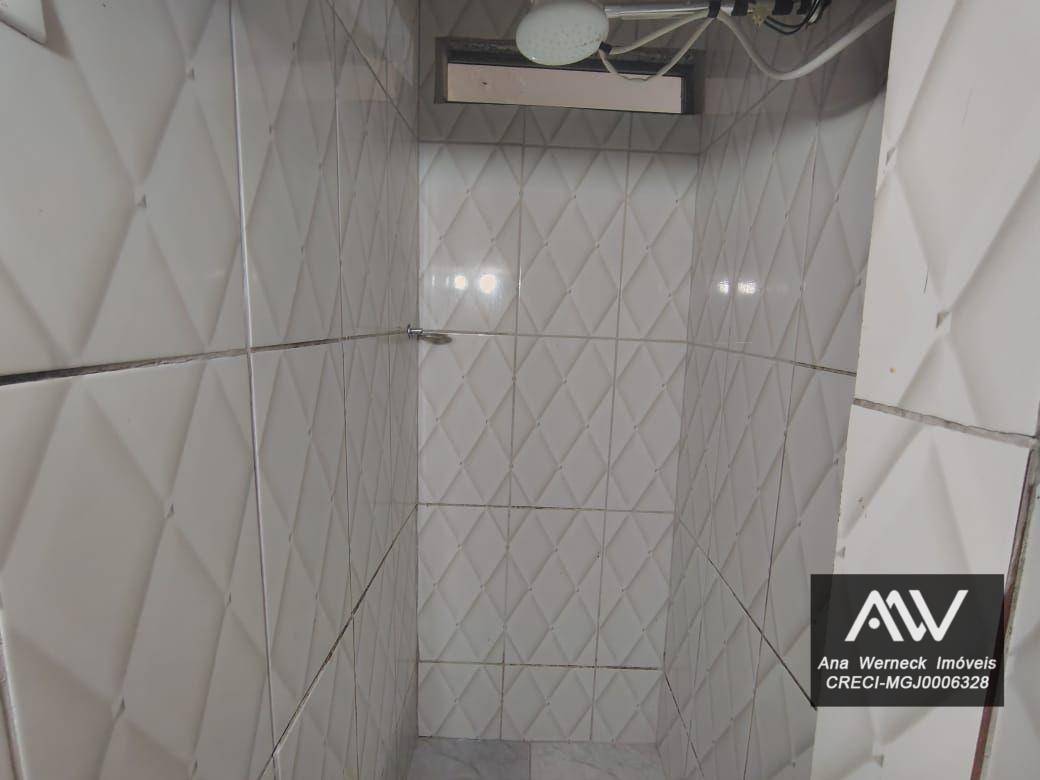 Casa à venda com 2 quartos, 60m² - Foto 7