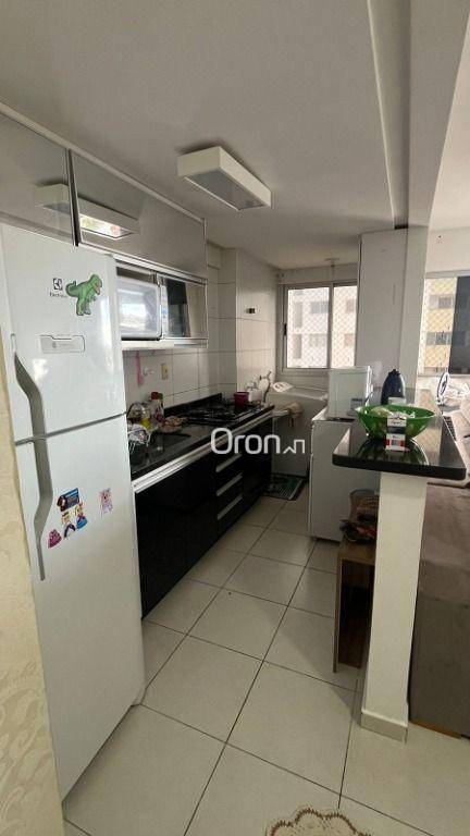 Apartamento à venda com 2 quartos, 62m² - Foto 3