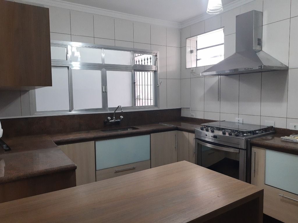 Sobrado à venda com 4 quartos, 250m² - Foto 13