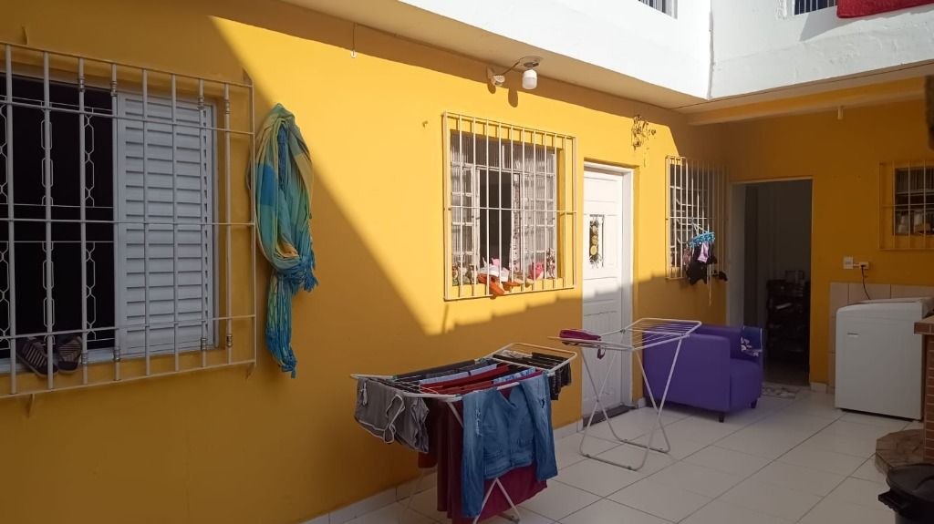 Casa à venda com 2 quartos, 180m² - Foto 12