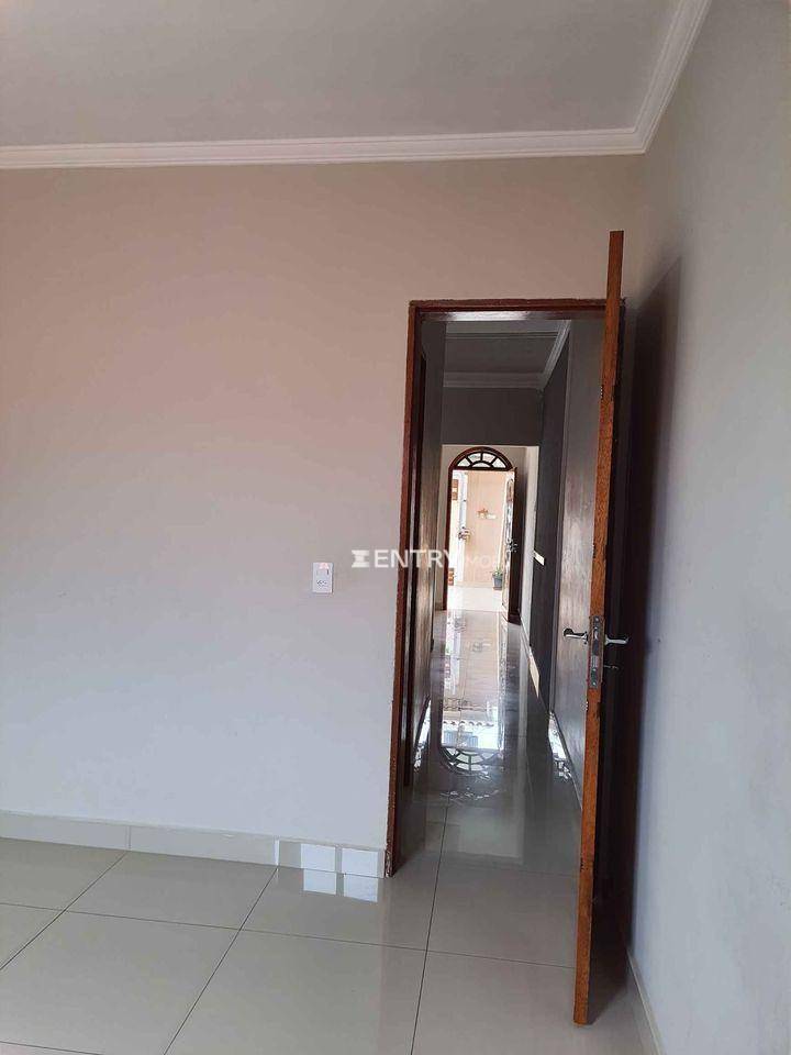 Casa à venda com 3 quartos, 125m² - Foto 11