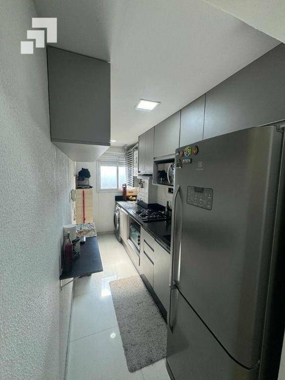 Apartamento à venda com 3 quartos, 62m² - Foto 6