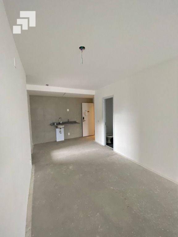 Apartamento à venda com 3 quartos, 122m² - Foto 6