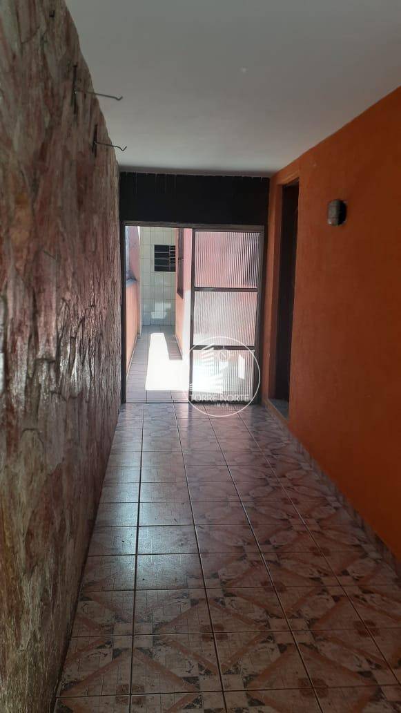 Sobrado à venda com 3 quartos, 130m² - Foto 3